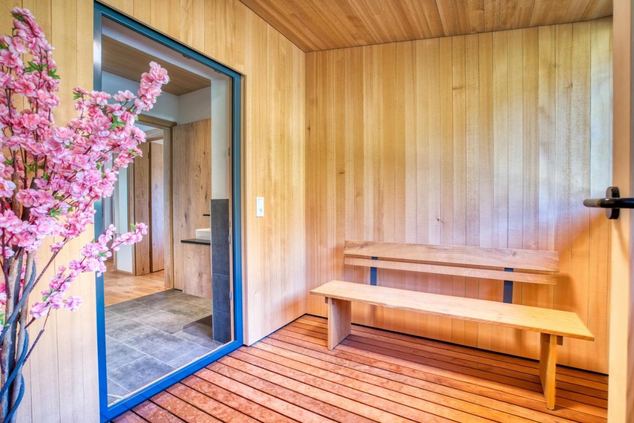 Hus23 With Wellness Appartement *